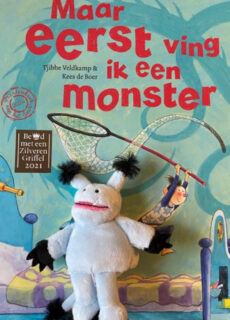 Boek Maar eerst ving ik een monster met vingerpopje